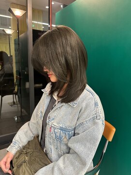 エム(M) ブリーチなし/オリーブカラー/レイヤー/ミディアム