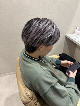 ナンバー 大分中央町店(N°) 立体感シルバー