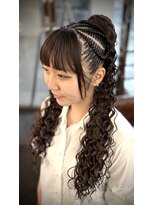 バイブアンドアネックス(VIBE & ANNEX)&nbsp;【マチャコ】体育祭ヘア　ハーフコーンロウ　ウエーブウィッグ