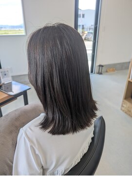 オーオ(OOO) 外ハネ×髪質改善×くすみカラー
