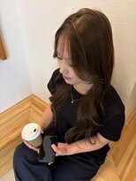 アミュー(Amyu)&nbsp;動きが素敵なレイヤーカット×流れる顔まわりで小顔に◎