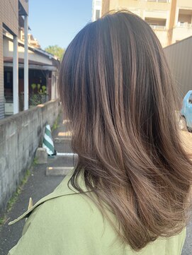 ハブ(hub) コントラストバレイヤージュ