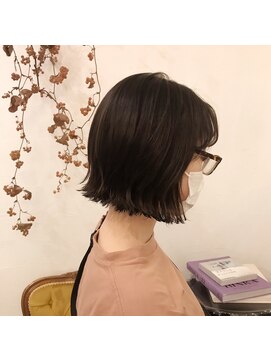 マウロア(MAULOA) “タッセルボブ×切りっぱなし　韓国風ミニボブ  ”中西英美子