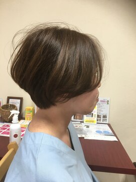 お楽美所 ショートボブ