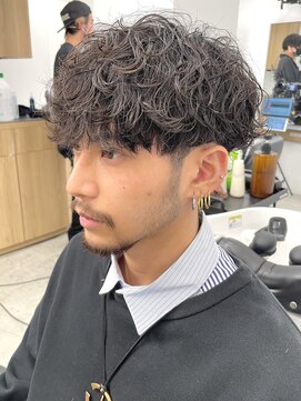 フィフス 原宿(fifth) ツイスト波巻きスパイラルパーマツーブロックメンズマッシュ