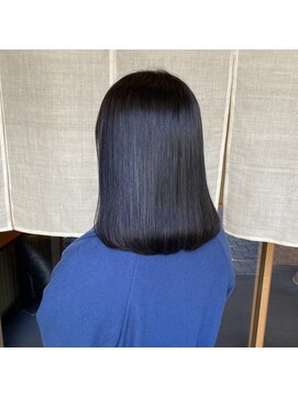 イニ 姉小路(ini) 【丸山】ナチュラルストレート/酸性矯正/酸性ストレート