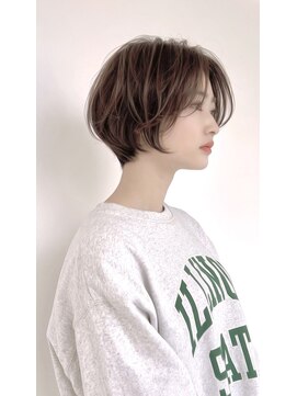 マッシュアンドマッシュアヴェダ ららぽーと福岡店(mash&mash AVEDA) 30代40代50代前下がりハンサムショート福岡博多