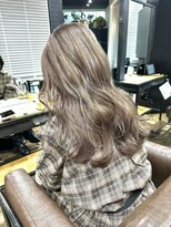 アルカナ 明治神宮前原宿(ARCANA)&nbsp;ショコラアッシュ　ヘルシースタイル　ふんわりカール　大人