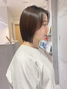 ヨーク(YOKE) 【 YOKE 】切りっぱなしボブパツッとボブ小顔顔まわり