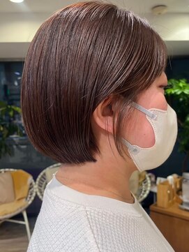 ジュイール(jouir) 大人ショートボブショートカットココアアッシュくびれミディ