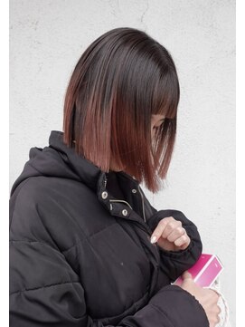シェミール(CHEMIR) デザインカラー×切りっぱなしボブ【四日市】