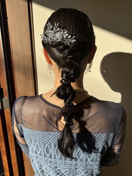 ヘアーデザイン サンライズ(Hair Design SUNRISE) 編みおろしポニー