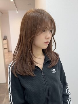 ソソ(soso.) あふれる空気感【顔まわりくびれレイヤー】