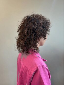 サイン(+Sign)の写真/真酸性パーマ「傷めない×しっかりかかる×使いやすい」を叶えた理想の新技術ふんわり柔らかな仕上がりに!