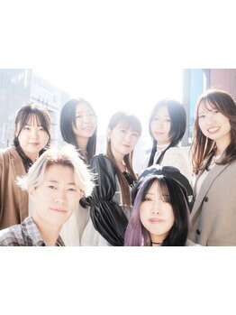 fuuが大切にしている髪質改善×ヘッドキュアにプラスでそれぞれの技術に特化したスタイリストが丁寧に施術