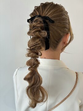 ヘアセット専門サロン by OKINAWA WATABE WEDDING 那覇店 編みおろし