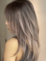 ヨロ 渋谷(YOLO) 韓国ヘアーハッシュカットレイヤーカットハイライトカラー