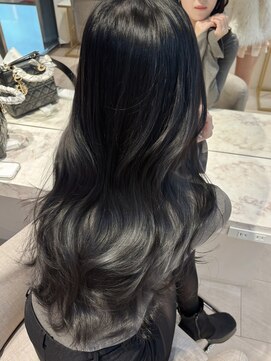 マインバイアフロートギンザ(MYNE by AFLOAT GINZA) レイヤーカット/ブルーブラック/韓国ヘア