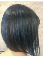 アティック ヘアーデザインアンドリラクゼーション(attic hair design&relaxation)&nbsp;ブルーハイライト