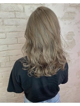 プライズ 所沢プロぺ通り店(prize) ハイトーングレージュ/オルチャンヘア/グレージュ