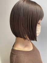 ベルフェミンキルン(Belle femin kilun) 切りっぱなしボブ ショートボブ アッシュブラウン 暗めカラー