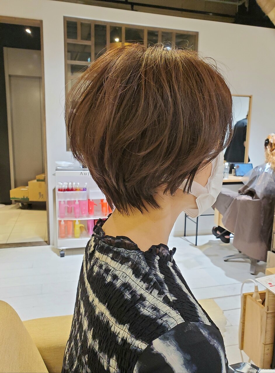 レベッカ横顔 bendavisjp 収納力抜群の約32Lリュック。撥水素材で雨にも安心