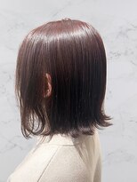 カミビト マヴィー(kamibito mavie)&nbsp;20代30代大人可愛い小顔ショートカット外ハネボブくびれ