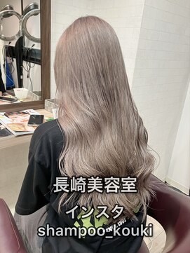 コワファースト長崎シャンプーボーイ 2nd(COIFF1RST 長崎 SHAMPOO BOY) 長崎 ナチュラル ミルクティーグレージュ