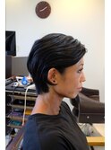 大人のショートスタイル