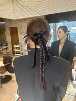 アマトウキョウ アユンチェ(AMA TOKYO×AYUNCHE)&nbsp;参列ヘア カチモリスタイル