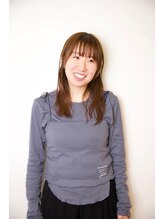 コム(com) 小林 恵梨子