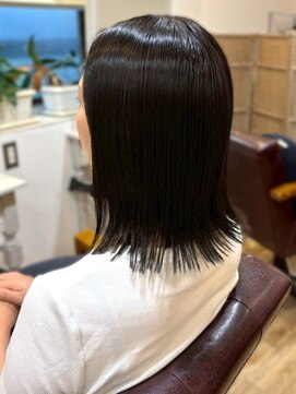 リッチ 横須賀中央店(Rich) ストレート 髪質改善 外ハネ 黒髪 寒色カラー 艶髪 30代 透明感
