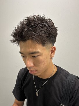 フライ 東通り店(Frei) スパイキーショート×ピンパーマ