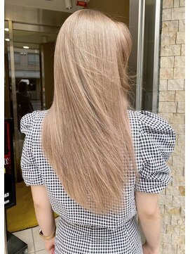 アンドソー 池袋(&so.) ハイトーンカラー/ホワイトブロンド／レイヤーカット/池袋