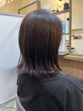 アトリエ リッツ(ATELIER RITZ) ☆ナチュラル外ハネミディアム☆