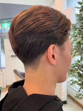 宇都宮メンズカットスパイキーショートツーブロックフェード
