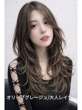 シウン(SIUN.)&nbsp;大人上品レイヤー×透け感グレージュ