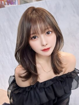 クム(kumu) 【kumu】くびれミディ /グレージュ/ アイドル前髪/栄/名古屋