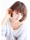 可愛いの定番★ふわくしゅくせ毛風ワンサイドボブ
