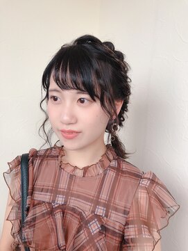 ヘア ミーツ ドレス プレローマ(HAIR meets dress pleroma) おろし編みアレンジ