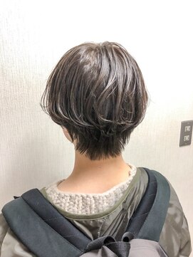 リタ(Lita) 伸ばしかけ ショートボブ 毛先パーマ マニッシュショート 小顔☆