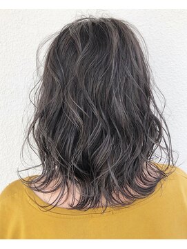 モアナ バイ ヘッドライト 沖縄南風原店(Moana by HEADLIGHT) デジタルパーマ☆ミディアム