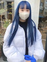 ヘアー アイス ルーチェ(HAIR ICI LUCE) ブルーカラー ネイビー ハイトーン ロング 艶髪 /城倉