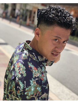 ブルーアンドカンパニー(BLUE&Co.) フェード/プードルパーマ