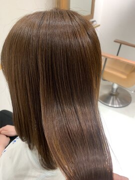 リリィ ヘアデザイン(LiLy hair design) 【minami】つるつるオイルストレート
