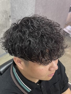 メイン(MENIN) 波巻きパーマ【相模大野/メンズ/眉毛/町田】