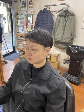 トコマル理容室 レディースショートヘア