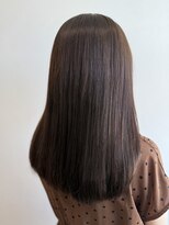 クペシック(Coupe et Chic) 大人ロンググレージュヘア