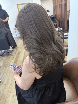 ハーツ(Heart's) 白髪ぼかし/脱白髪染め/グレージュ