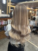 ラピス 横浜(Lapis)&nbsp;ミルクティーカラーグラデーションブリーチカラーシールエクステ